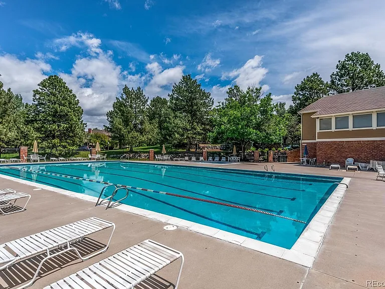 SouthPark2 community Pool and club house