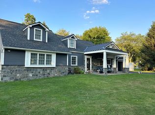 17 Village Dr, Wayne, NJ 07470