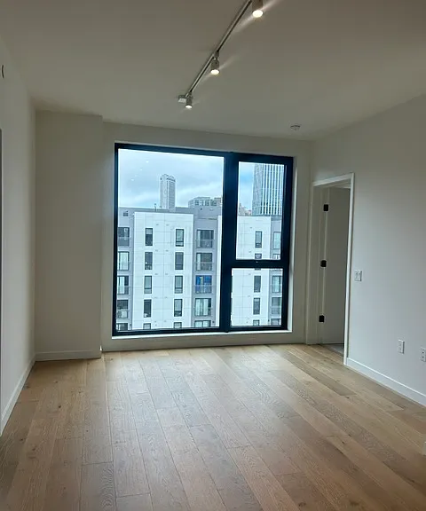395 6th St #804 — Photo 3
