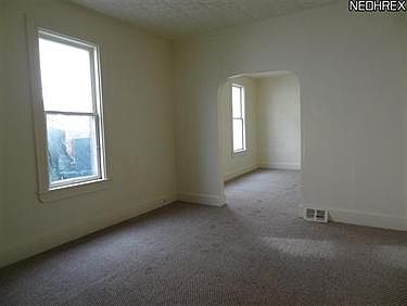 2nd image of 3145 W 31st St