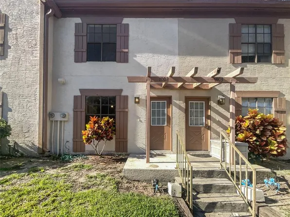 1902 Brigadoon Dr, Clearwater, FL 33759