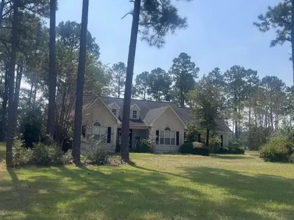 271 Slash Pine Dr, Broxton, GA 31519