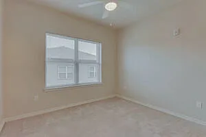 Hutchins Gateway Apartments — Photo 17
