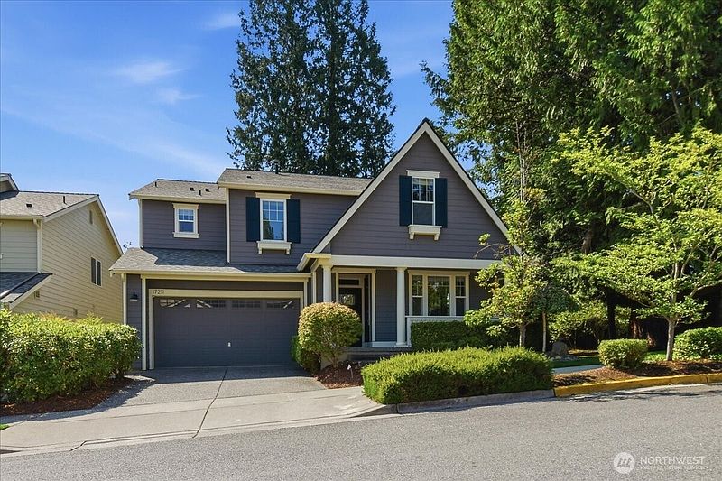 2nd image of 17211 NE 117th Way