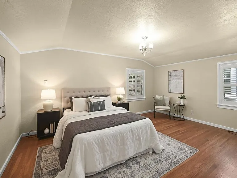 535 Bertola St — Photo 12