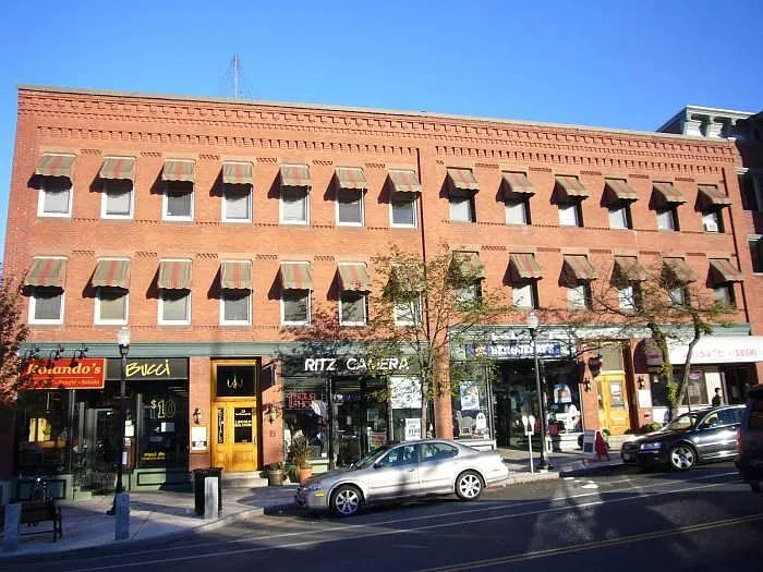 25 N Pleasant St — Photo 3