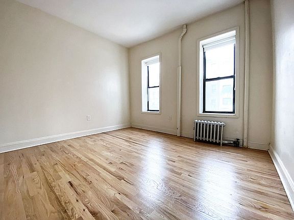 4th image of 328 E 14th St #6F