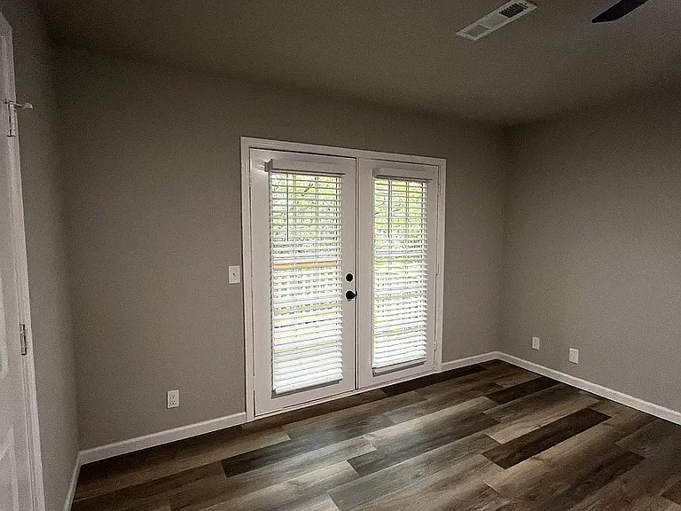501 W Spruce St #501 — Photo 1