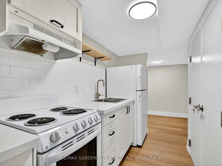 104 Carrick Ave #LOWER — Photo 13