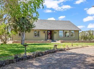 5677 NW 49th St, Redmond, OR 97756