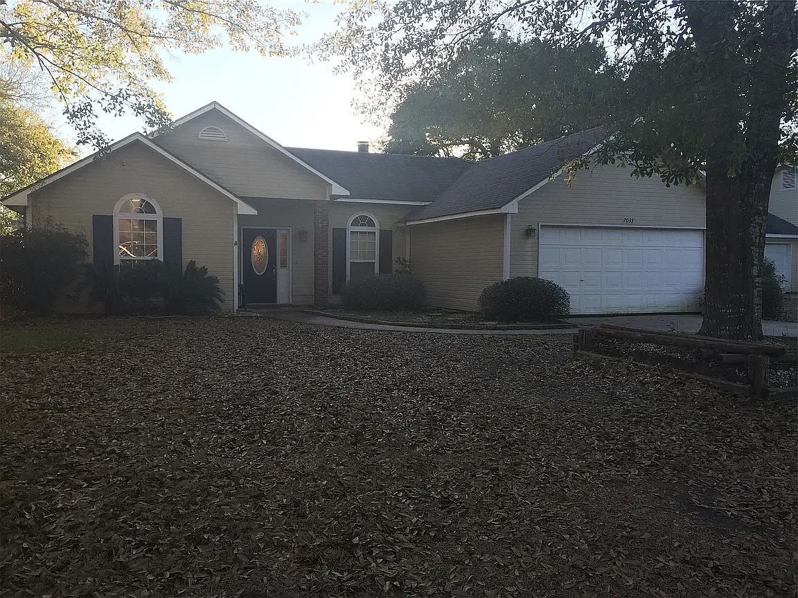 3 bed, 1675 sqft, $1,700 — Photo 1