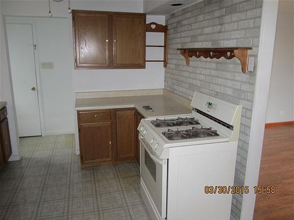 5th image of 7700 Oak Park Ave