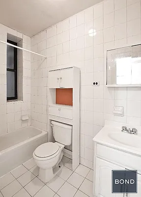 Rented by Bond New York | media 17