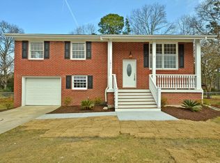 1811 Sandcroft Dr, Charleston, SC 29407