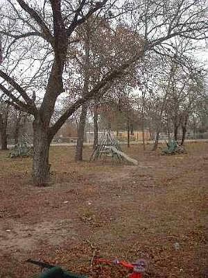 5th image of 24601 BROWNLEAF