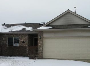 8587 E Forest Creek Dr, Port Austin, MI 48467