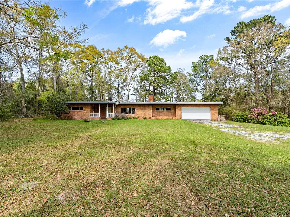 6187 Bayou Rd