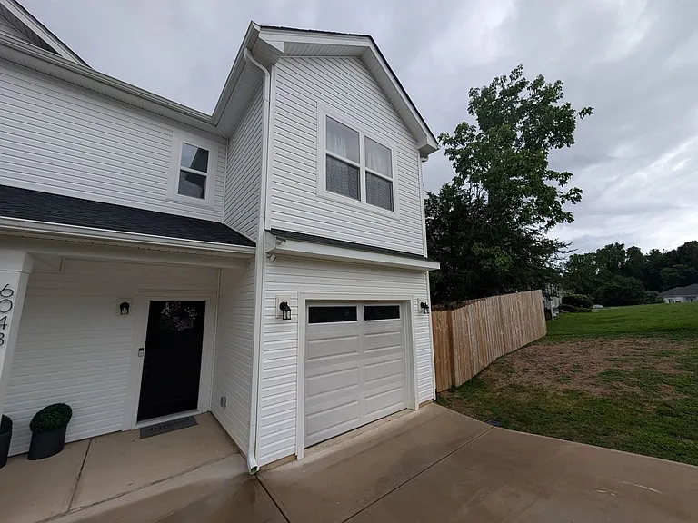 6043 Sullins Rd — Photo 11