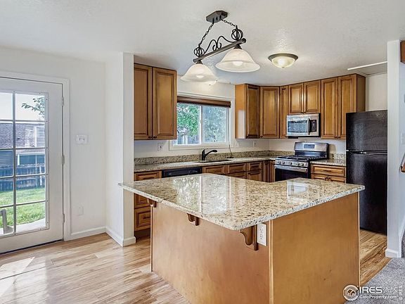 2nd image of 2412 Sunset Dr