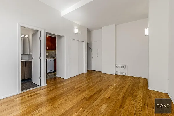 Rented by Bond New York | media 14