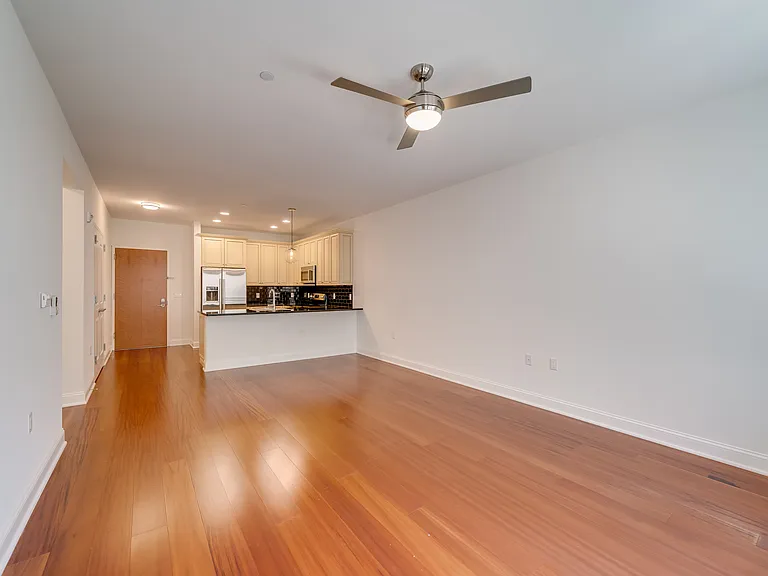 340A Old River Rd #421 — Photo 16