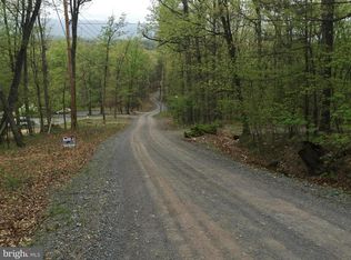 284 Iris Ln, Winchester, VA 22602