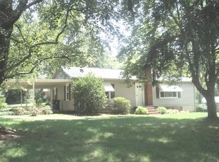 132 Archer Ave, Hudson, NC 28638