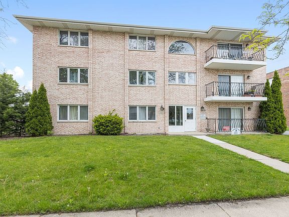 2nd image of 7126 176th St