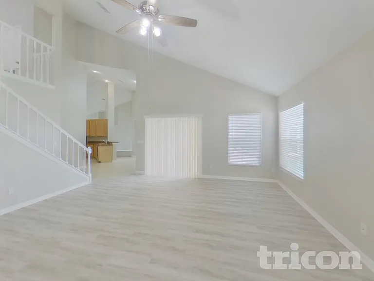 1526 Cherry Lake Way — Photo 2
