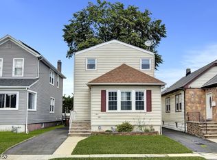 350 De Witt St, Linden, NJ 07036