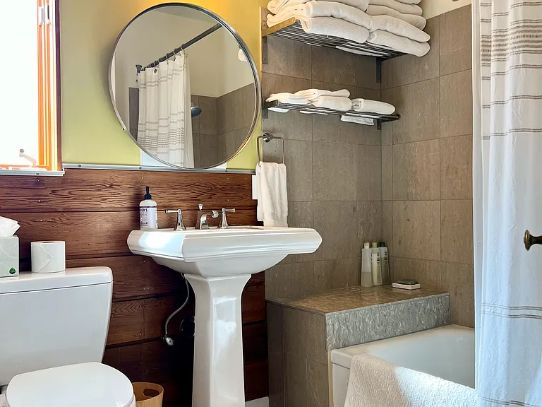 Bathroom 2