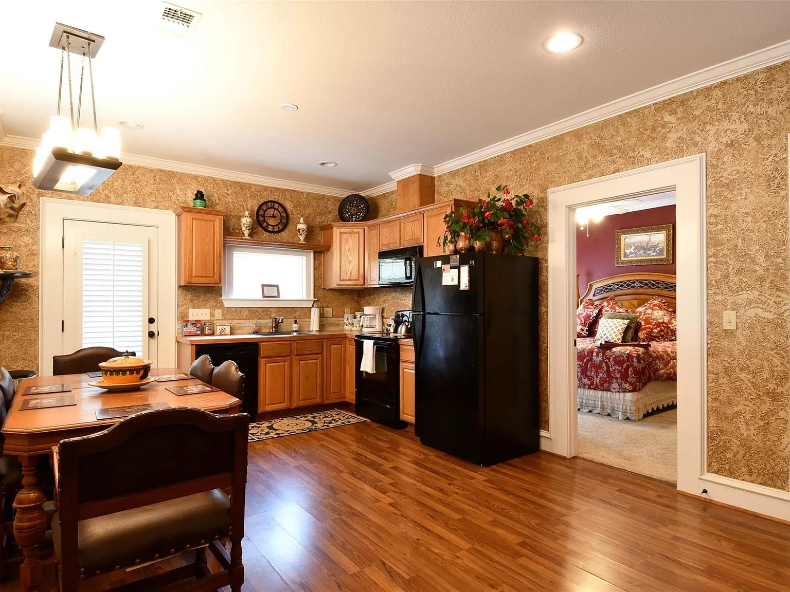 2 bed, 1.0 bath, 1000 sqft, $3,000 — Photo 3