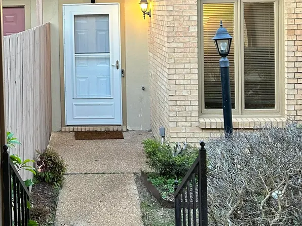 40 Park Crest Pl, Jackson, MS 39211