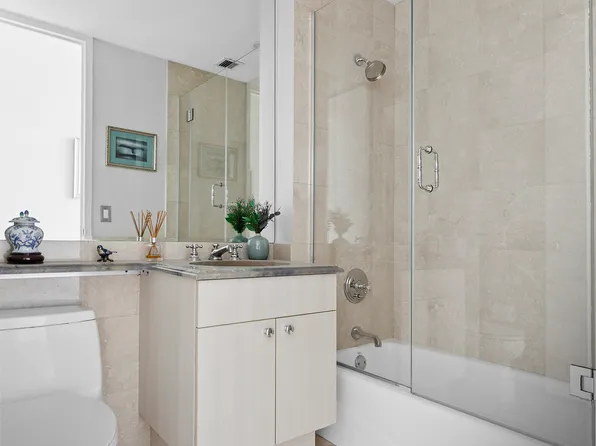 401 East 60th Street image 7 of 11