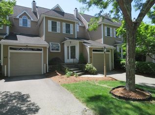 43 Fairway View Ln #43, Norton, MA 02766