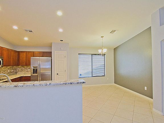 5th image of 8952 S Silkwood Ln