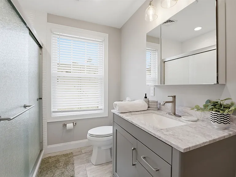 149 Pleasant St #2 — Photo 20