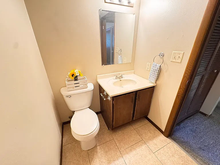 1802 Knox St #3 — Photo 10
