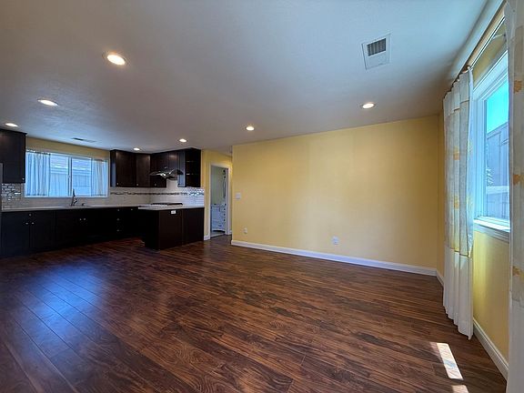 2nd image of 2488 26th Ave