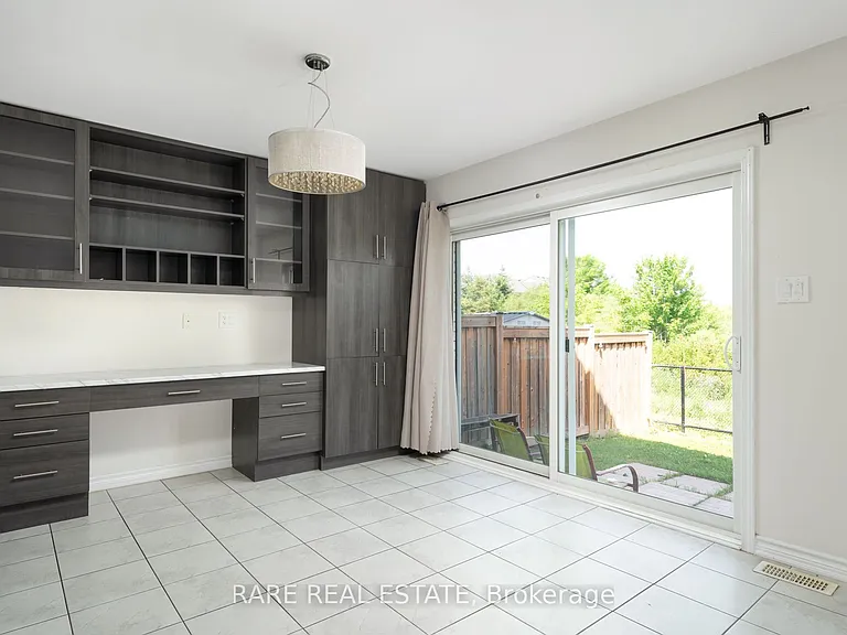 14 Bannister Cres — Photo 12
