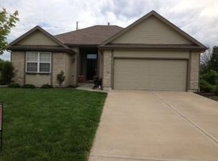 1207 Thomas Dr, Louisburg, KS 66053