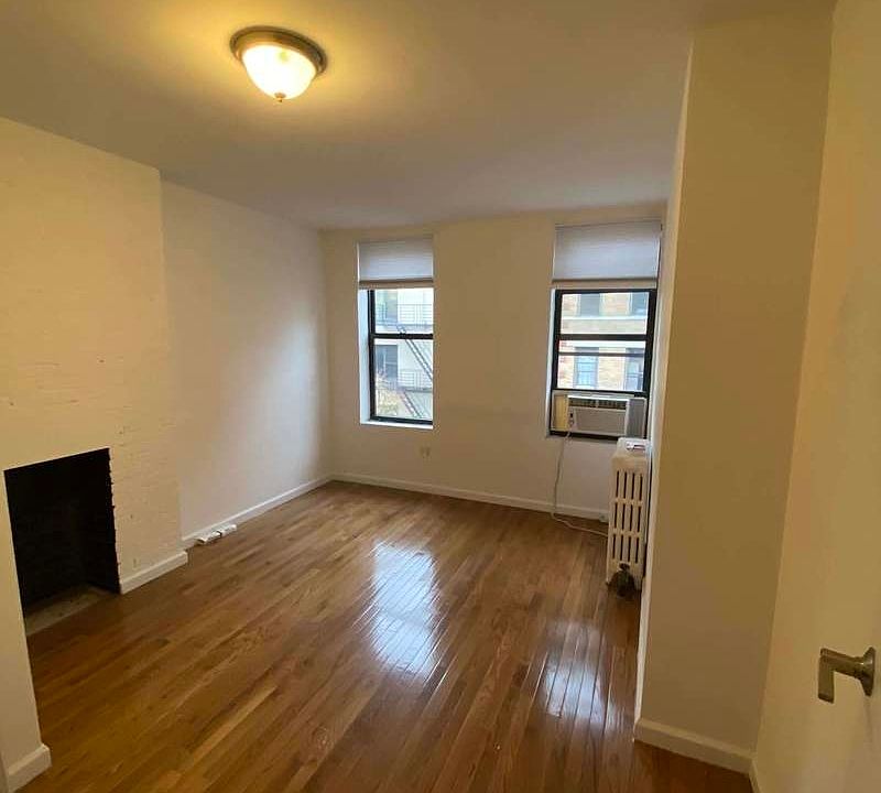 1st image of 109 Thompson St APT 4N