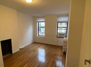 109 Thompson St APT 4N, New York, NY 10012