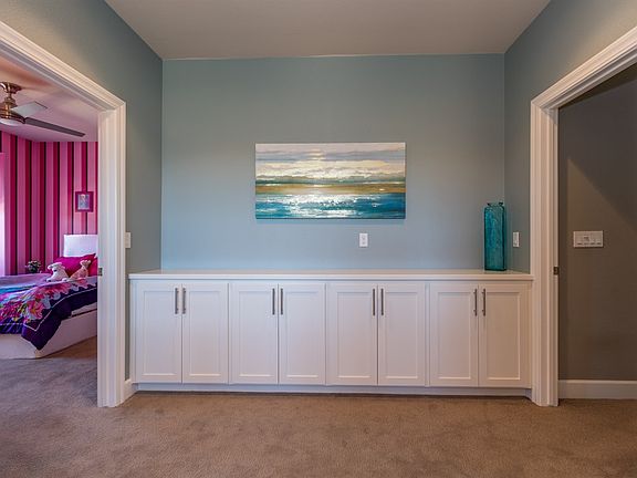 2nd image of 5392 Chesbro Ave