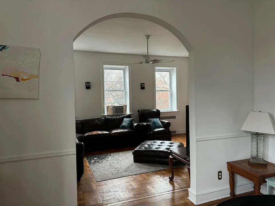 307 York St #4