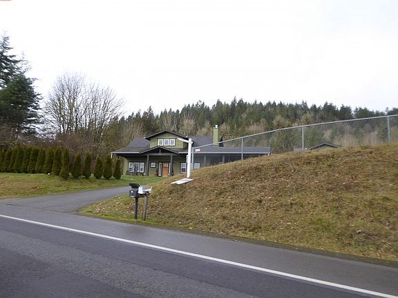 4th image of 4845 Black Lake Blvd SW