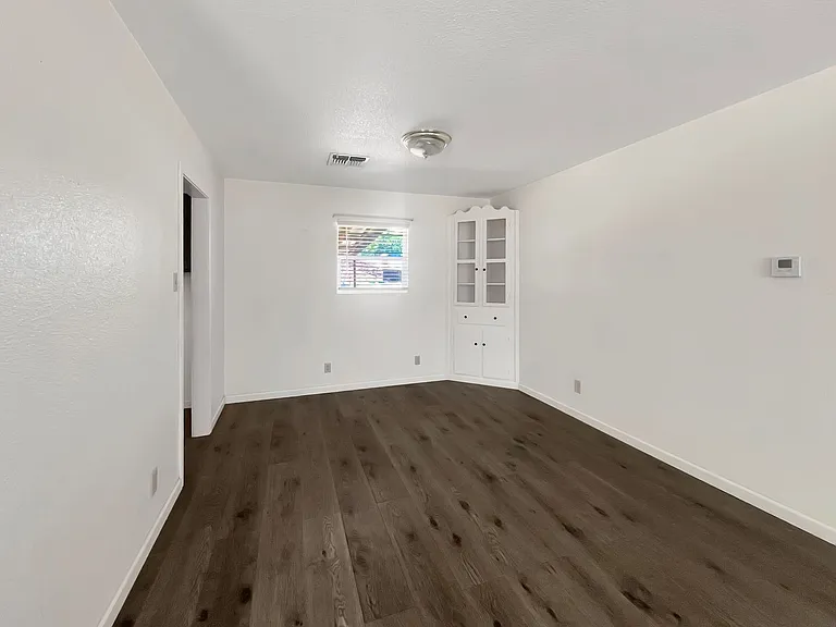 1000 E Llano Dr — Photo 3