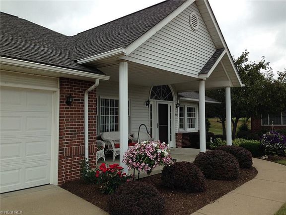 2nd image of 1135 Sterling Oaks Dr