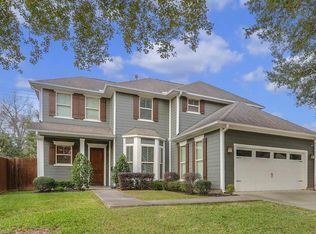 1610 Gardenia Dr, Houston, TX 77018