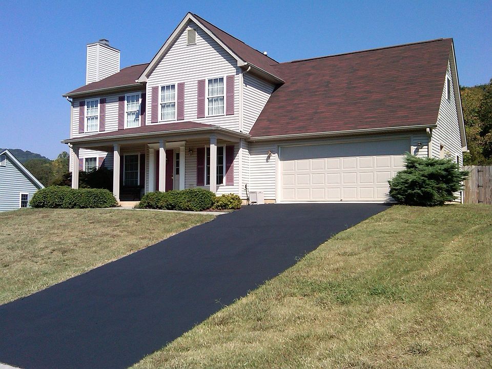 1st image of 3211 Cedarmeade Dr